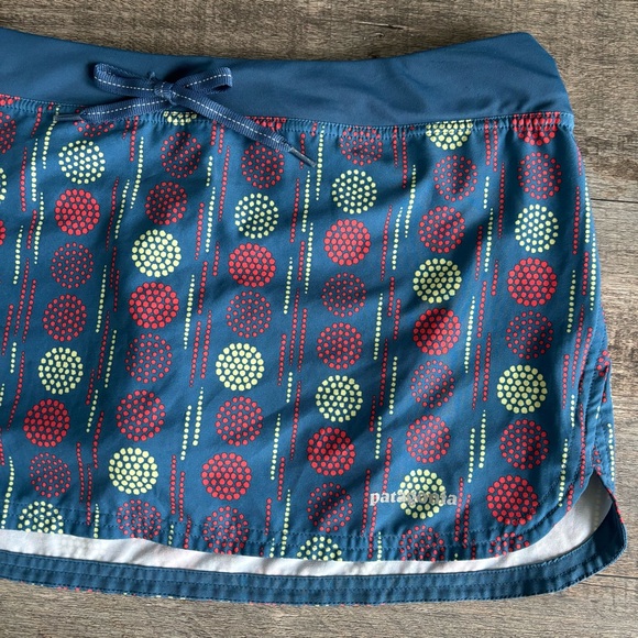 • [Patagonia] Nine Trails Skort • - Picture 2 of 12